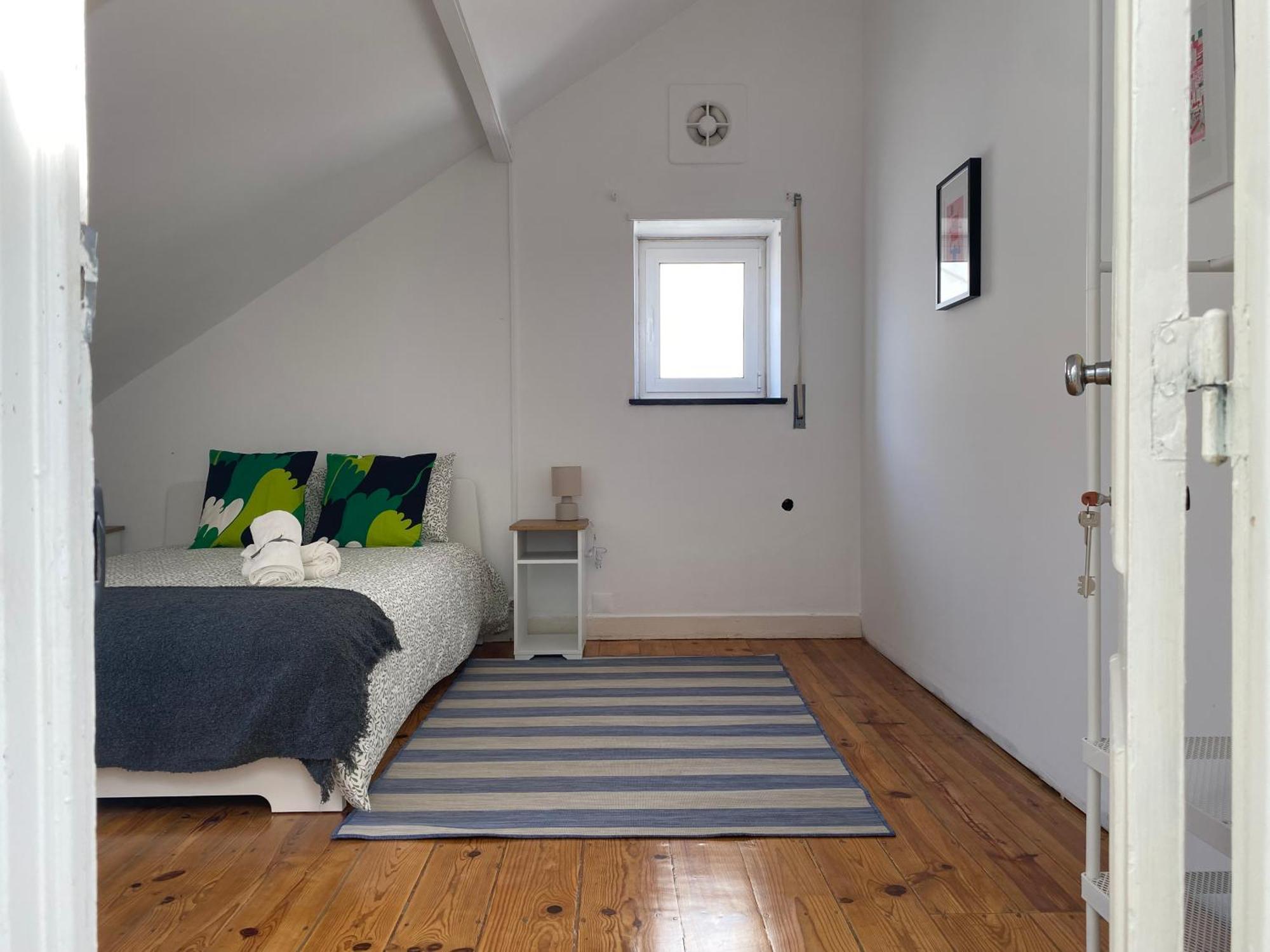 Terrace House Hostel Lisbon Exterior photo