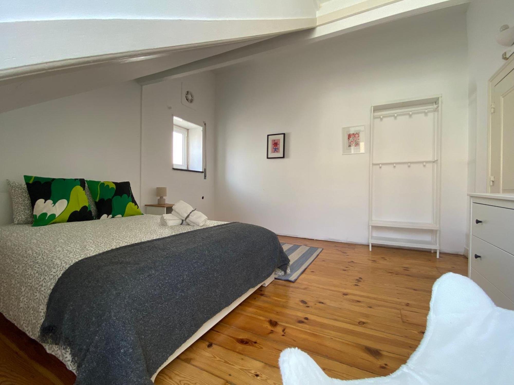 Terrace House Hostel Lisbon Exterior photo