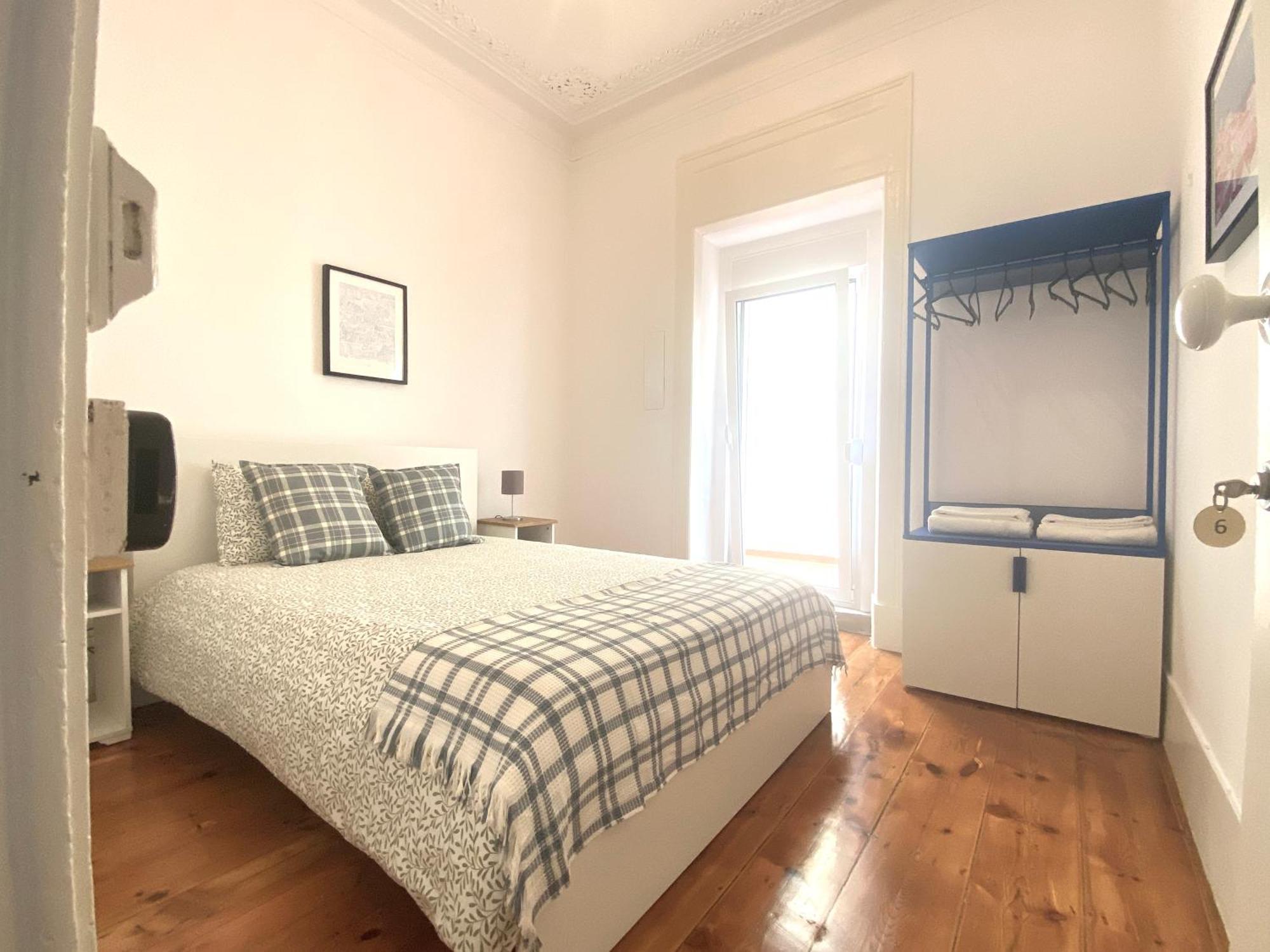 Terrace House Hostel Lisbon Exterior photo